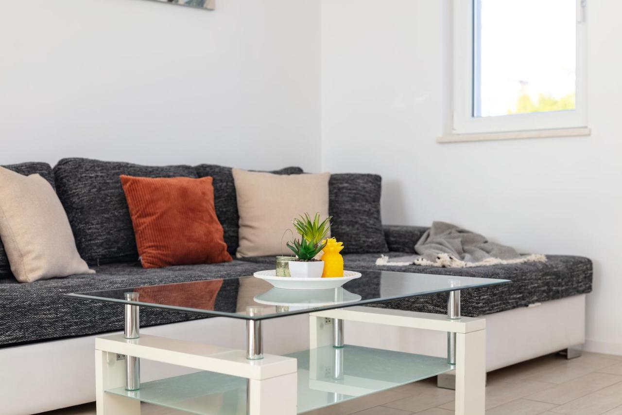 Apartments Tanita ポドストラナ エクステリア 写真