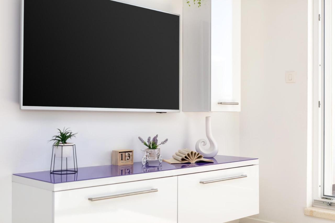 Apartments Tanita ポドストラナ エクステリア 写真